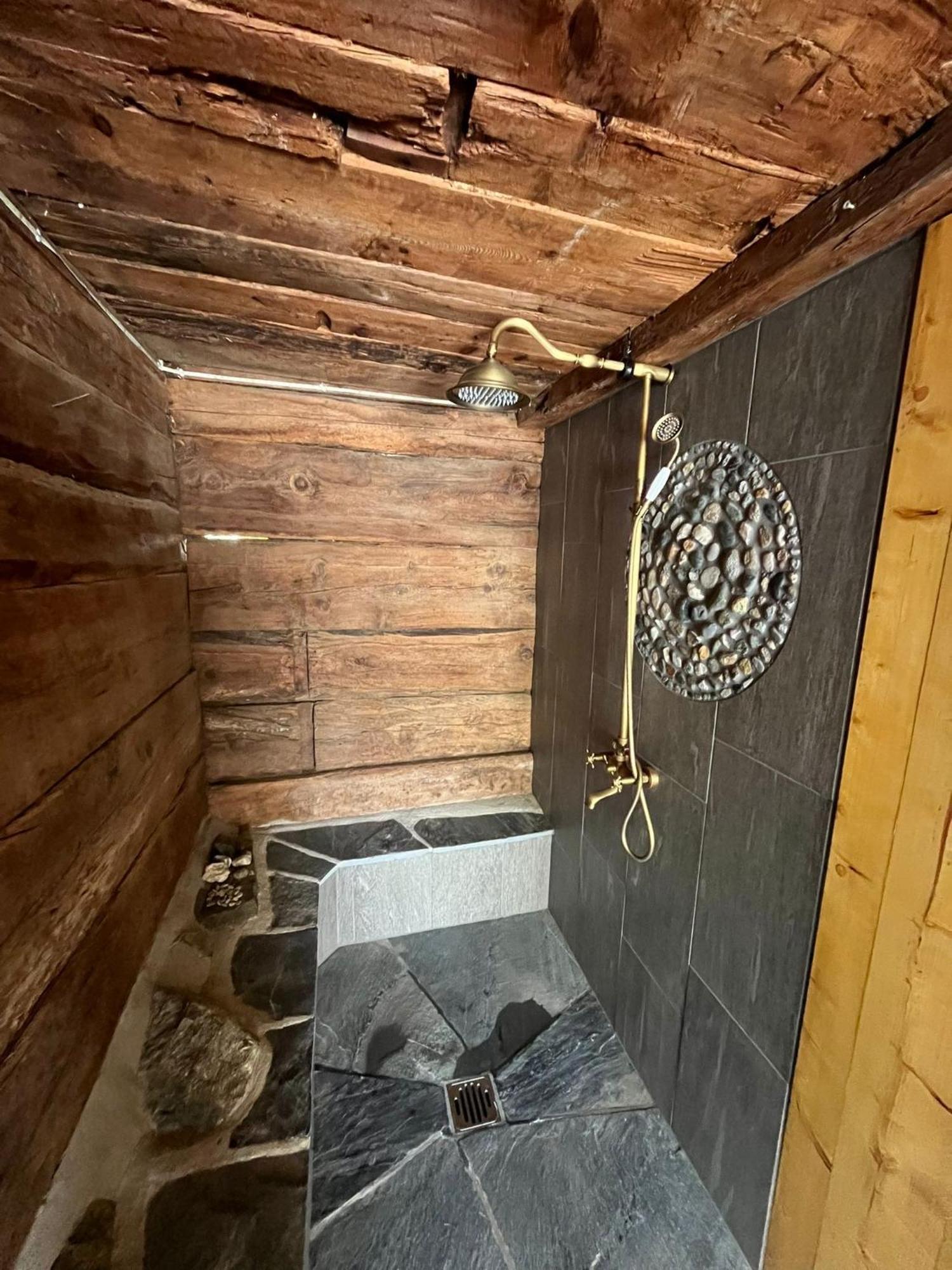 Villa Chalet La Paz With Hotpot And Sauna à Törbel Extérieur photo
